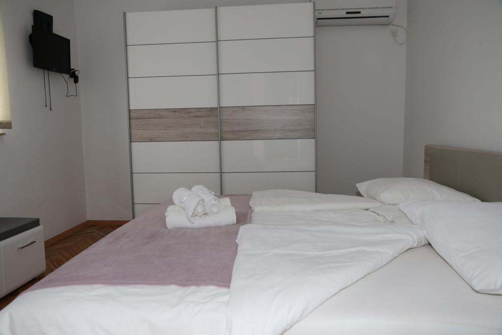 Apartmani Villa Christina Icici Exterior foto