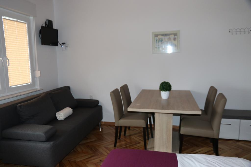 Apartmani Villa Christina Icici Exterior foto