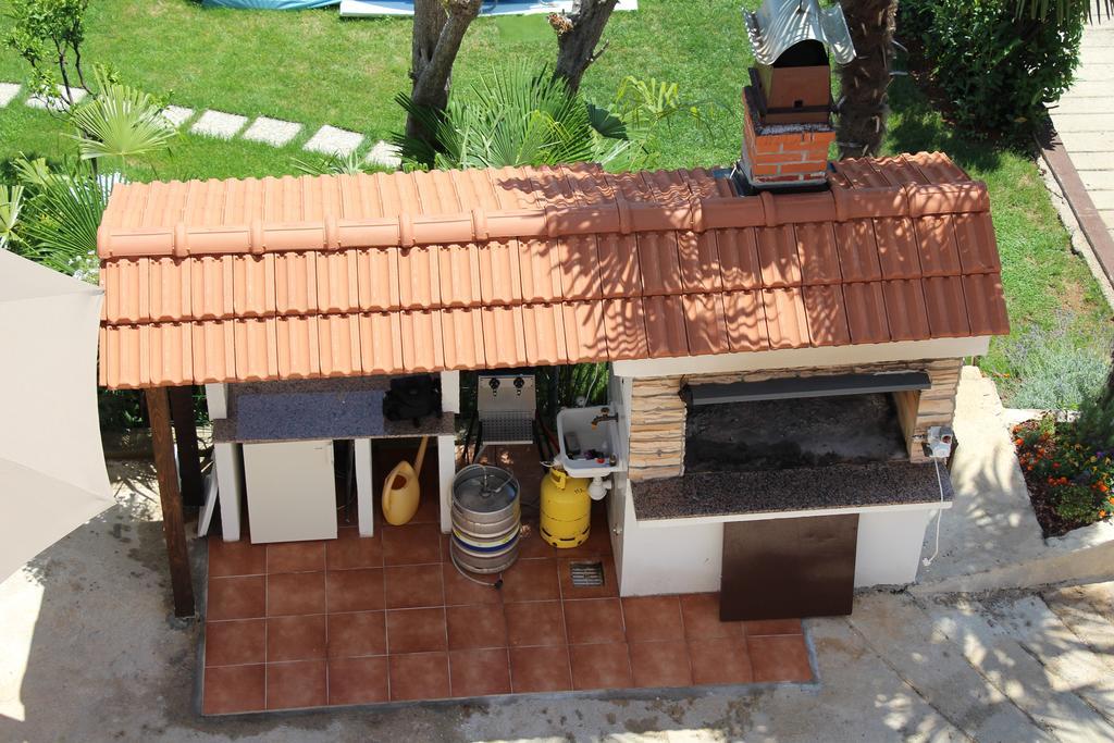 Apartmani Villa Christina Icici Exterior foto